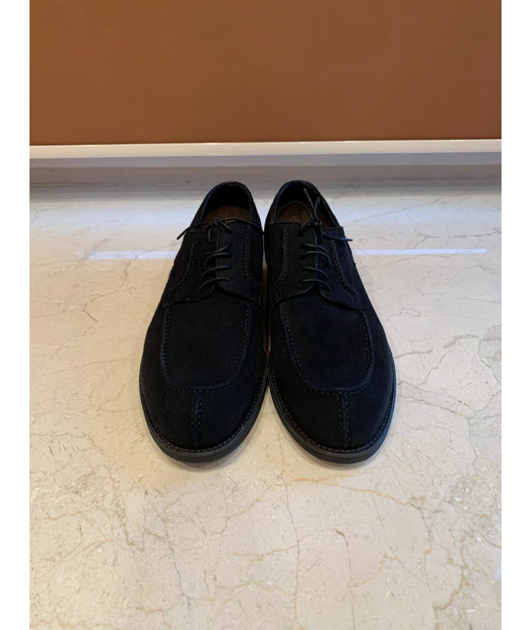 BRIONI Черные замшевые низкие ботинки, фото 2