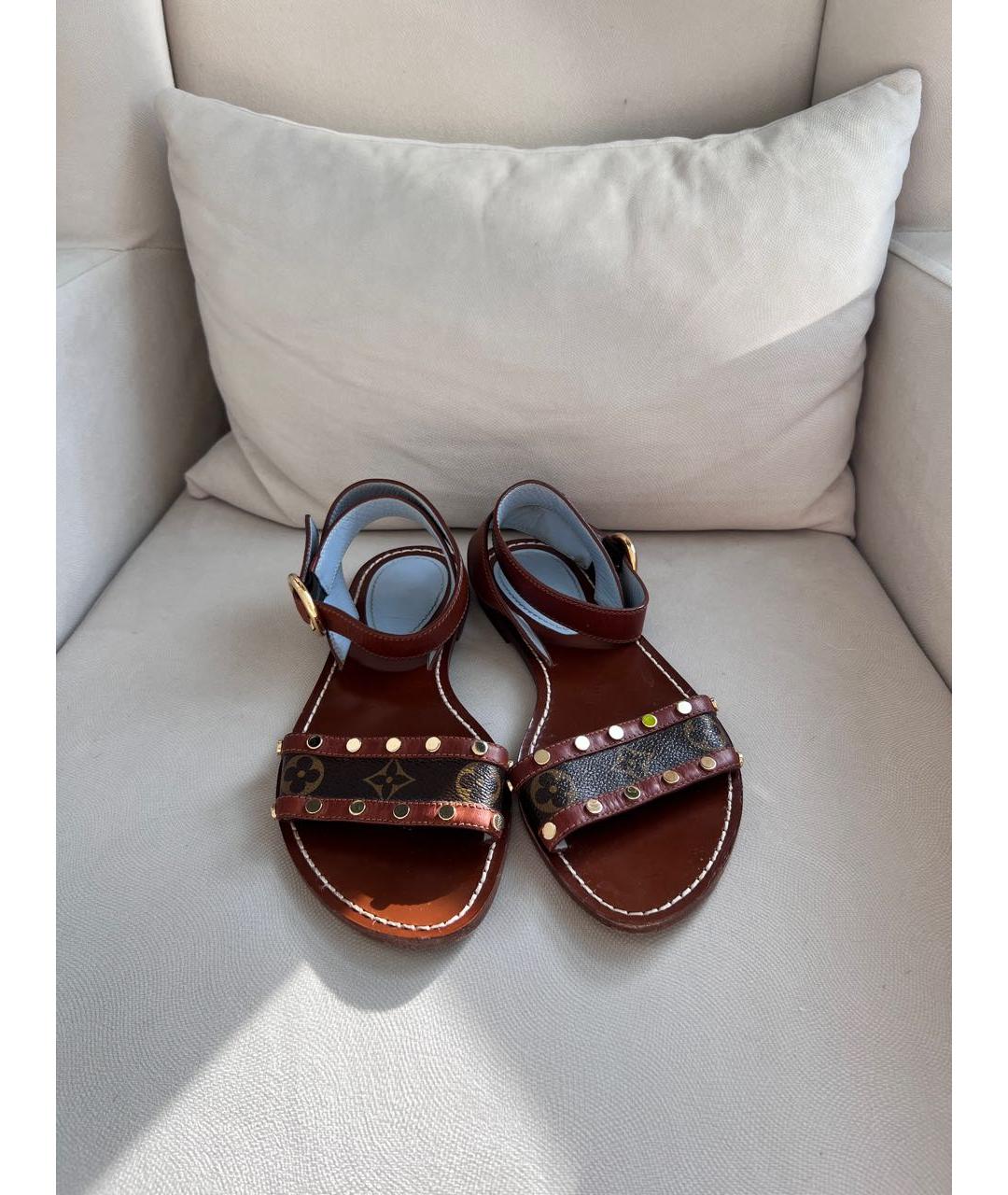 LOUIS VUITTON Коричневые кожаные босоножки, фото 4
