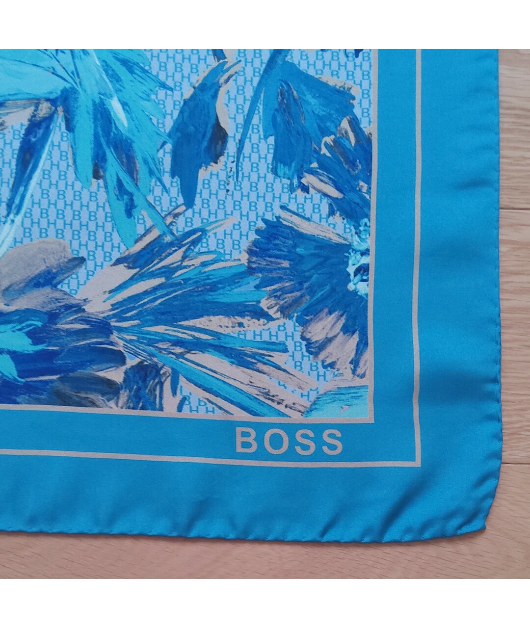 HUGO BOSS Голубой шелковый шарф, фото 2