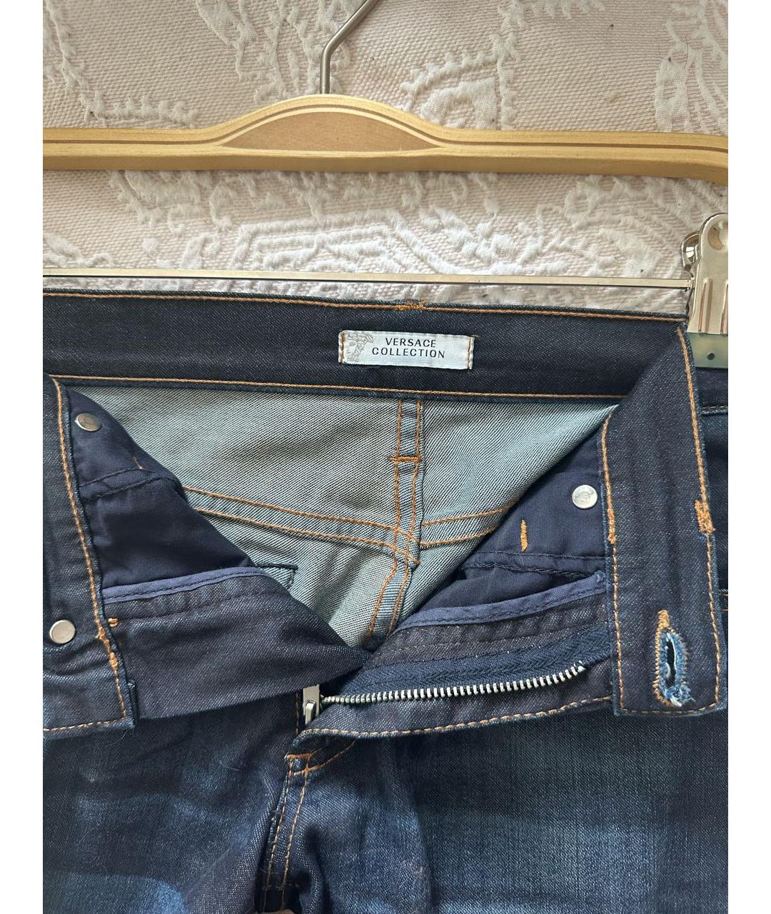 VERSACE COLLECTION Темно-синие хлопко-эластановые прямые джинсы, фото 3
