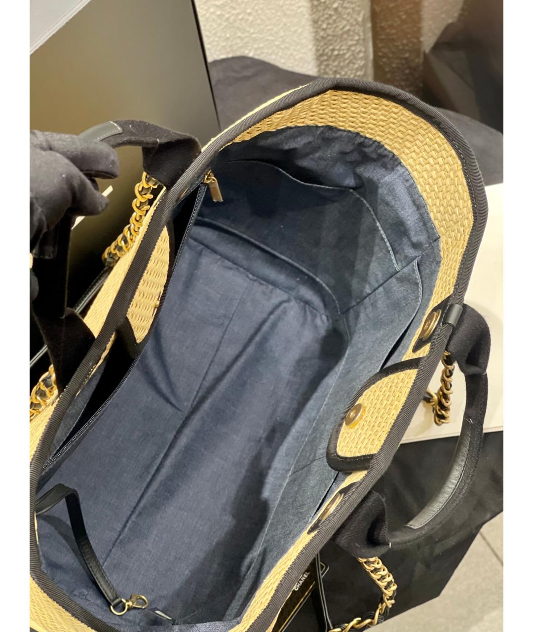 CHANEL Желтая пелетеная пляжная сумка, фото 9