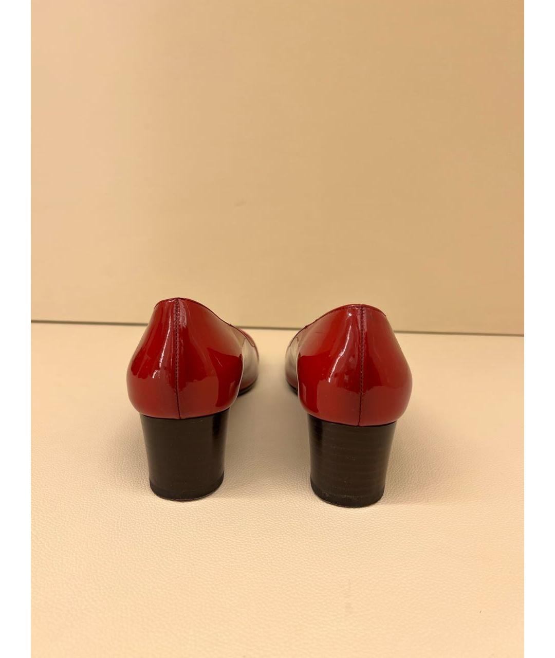 FERRAGAMO Бордовые кожаные лодочки на низком каблуке, фото 3