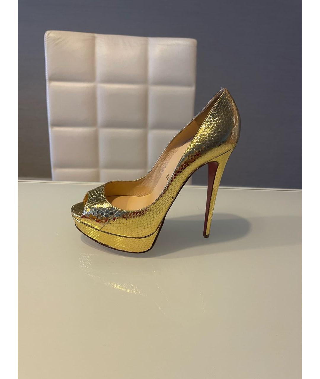 CHRISTIAN LOUBOUTIN Золотые туфли из экзотической кожи, фото 6
