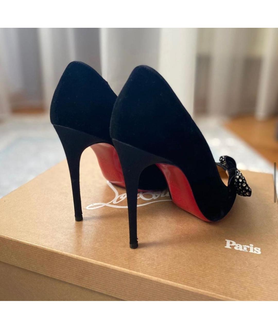 CHRISTIAN LOUBOUTIN Черные бархатные туфли, фото 2