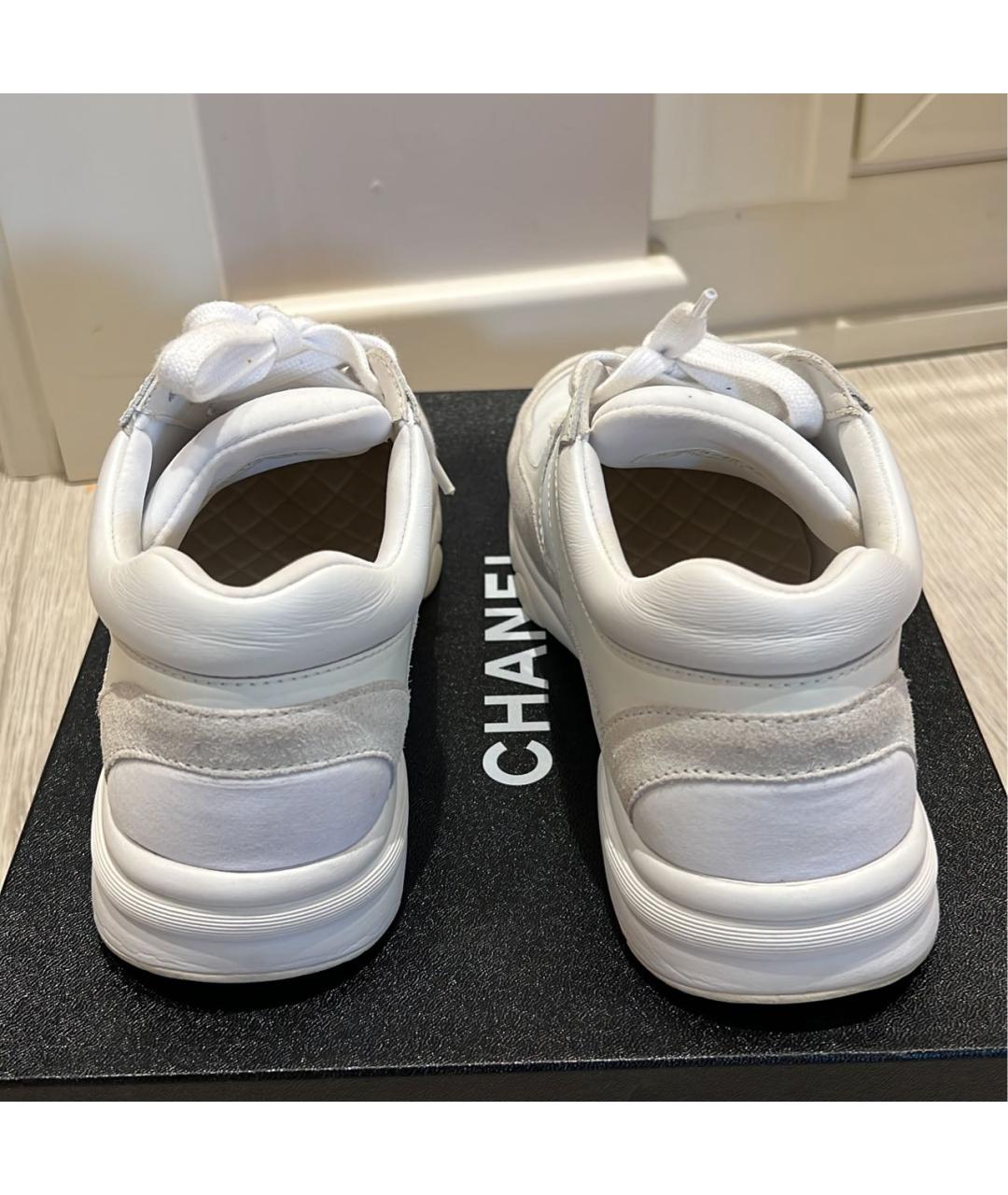 CHANEL Белые кроссовки, фото 3