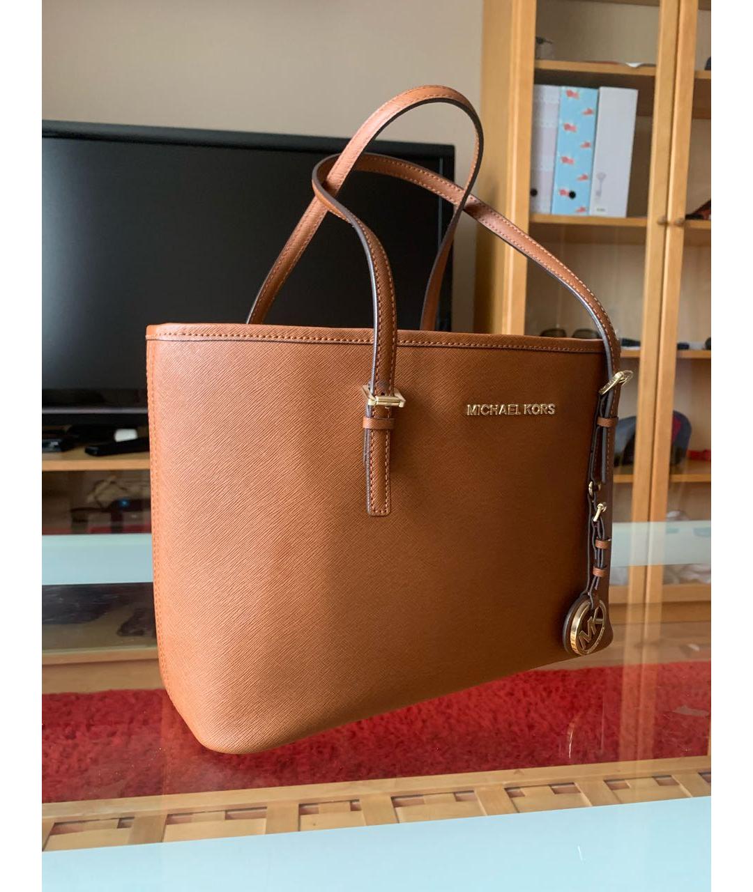 MICHAEL MICHAEL KORS Коричневая кожаная сумка тоут, фото 2