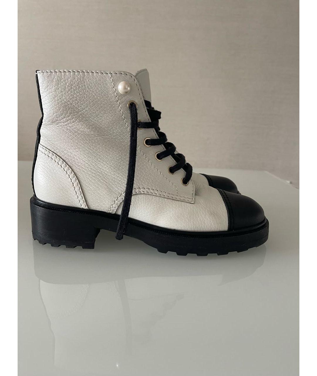 CHANEL PRE-OWNED Белые кожаные ботинки, фото 6
