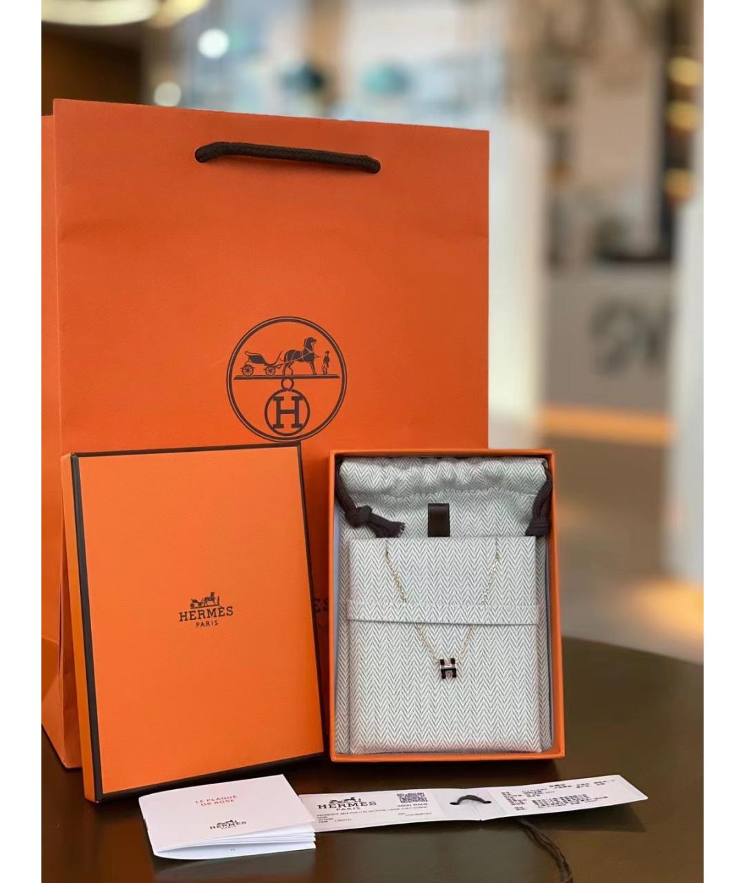 HERMES Черная подвеска из желтого золота для женщин – купить