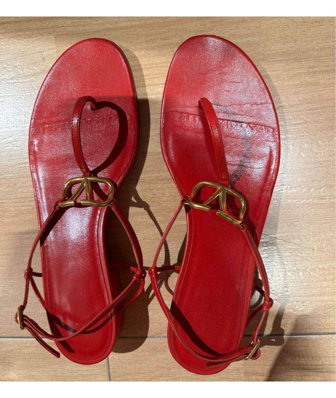 VALENTINO Красные кожаные босоножки, фото 3