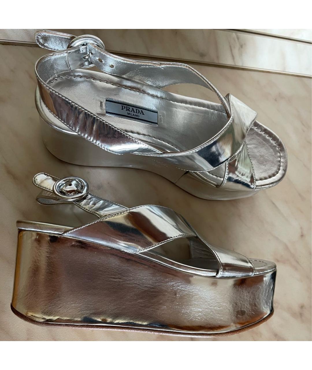 PRADA Серебряные сандалии из лакированной кожи, фото 6