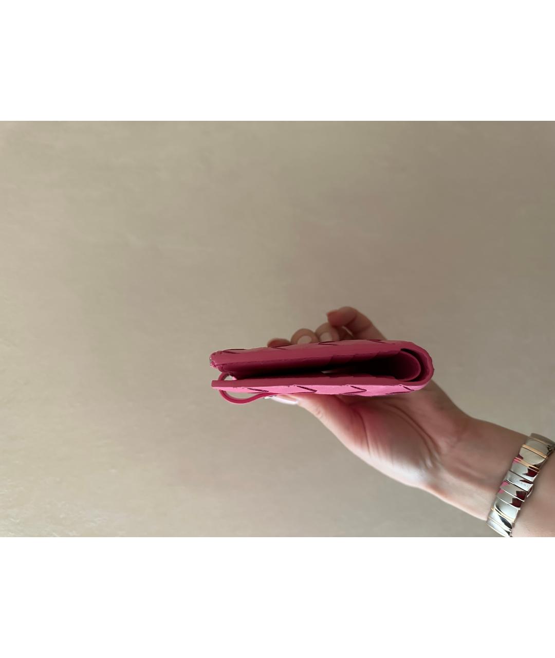 BOTTEGA VENETA Розовый кожаный кошелек, фото 4