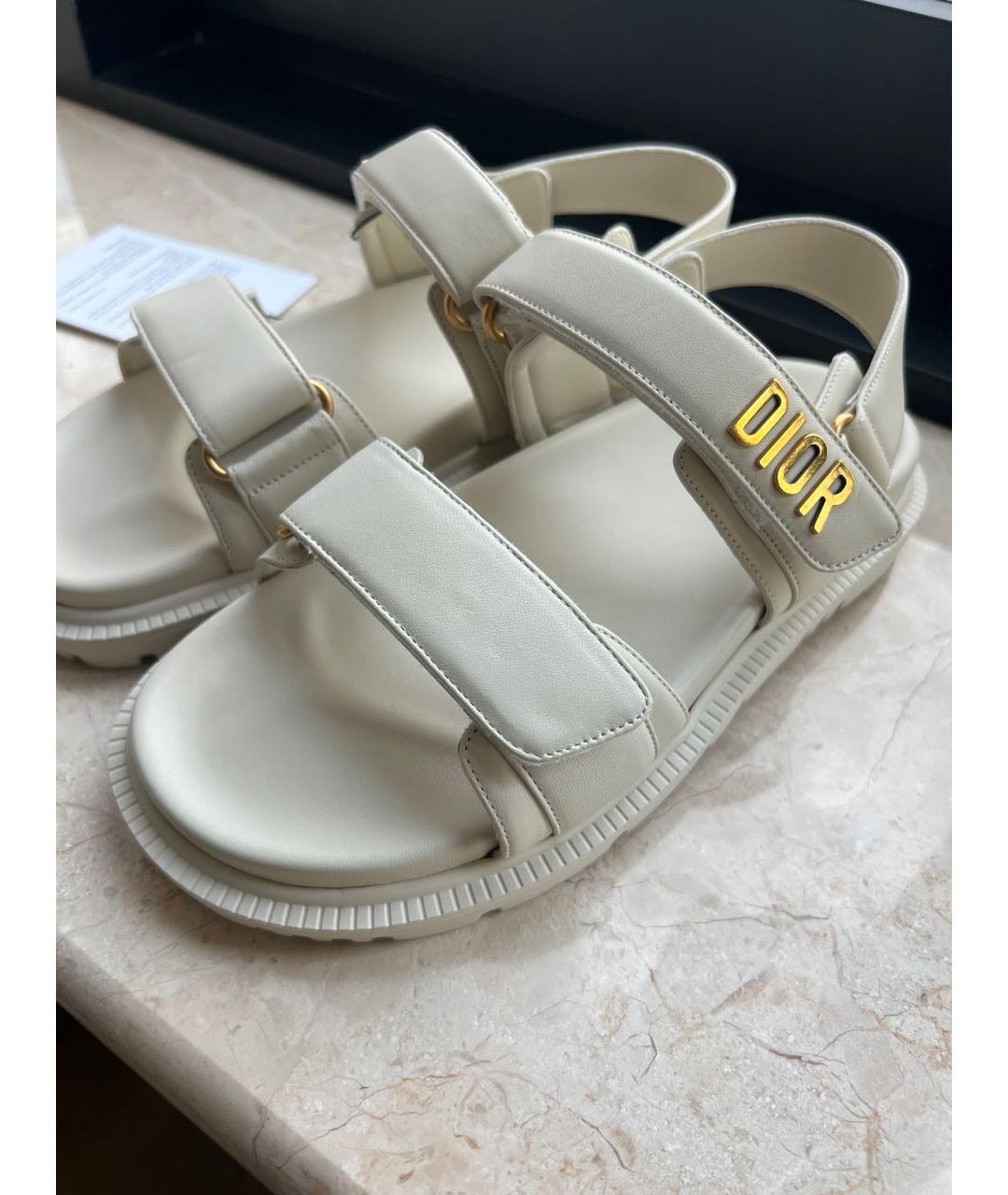 CHRISTIAN DIOR Белые кожаные сандалии, фото 2