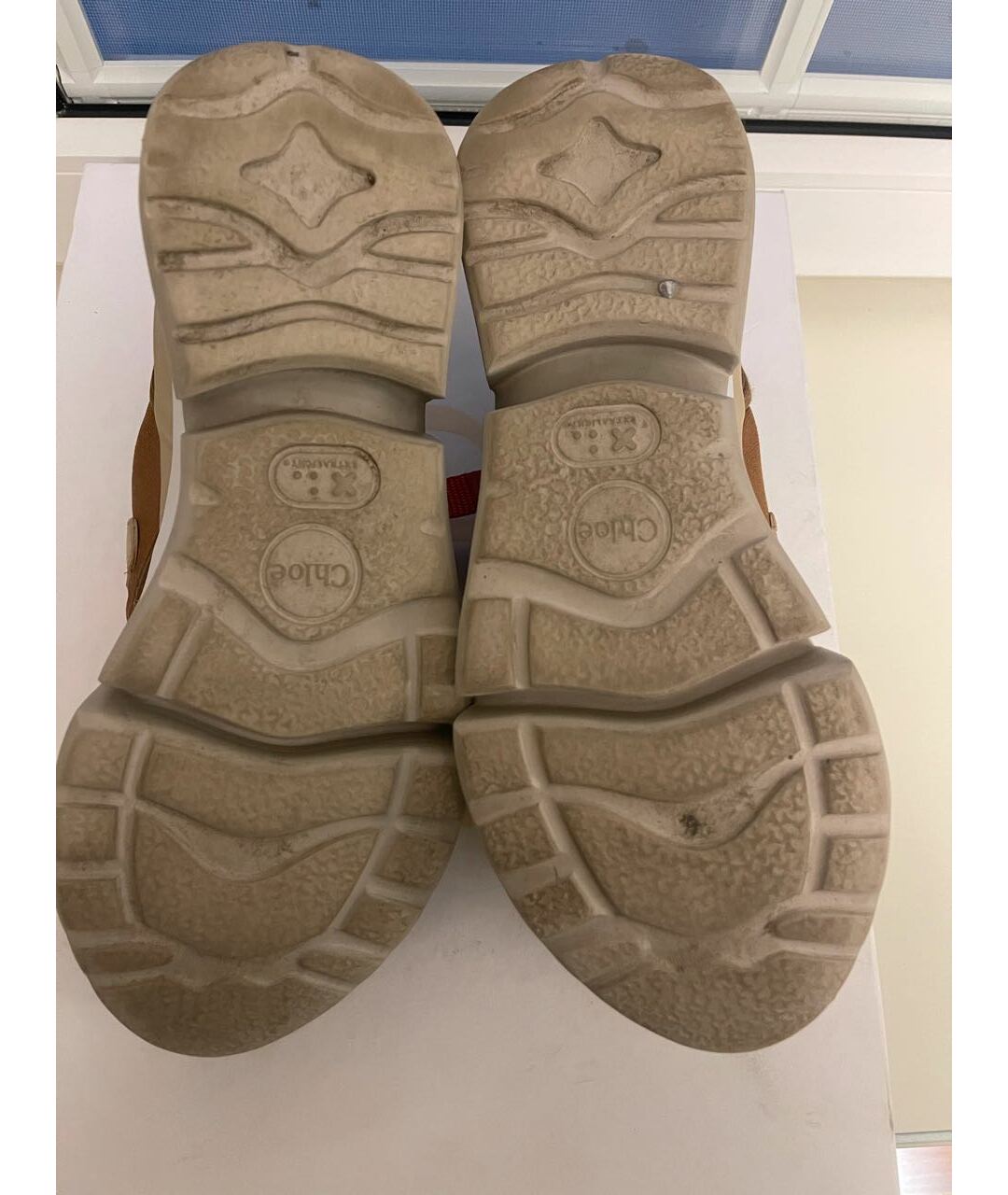 CHLOE Бежевые кожаные кроссовки, фото 5