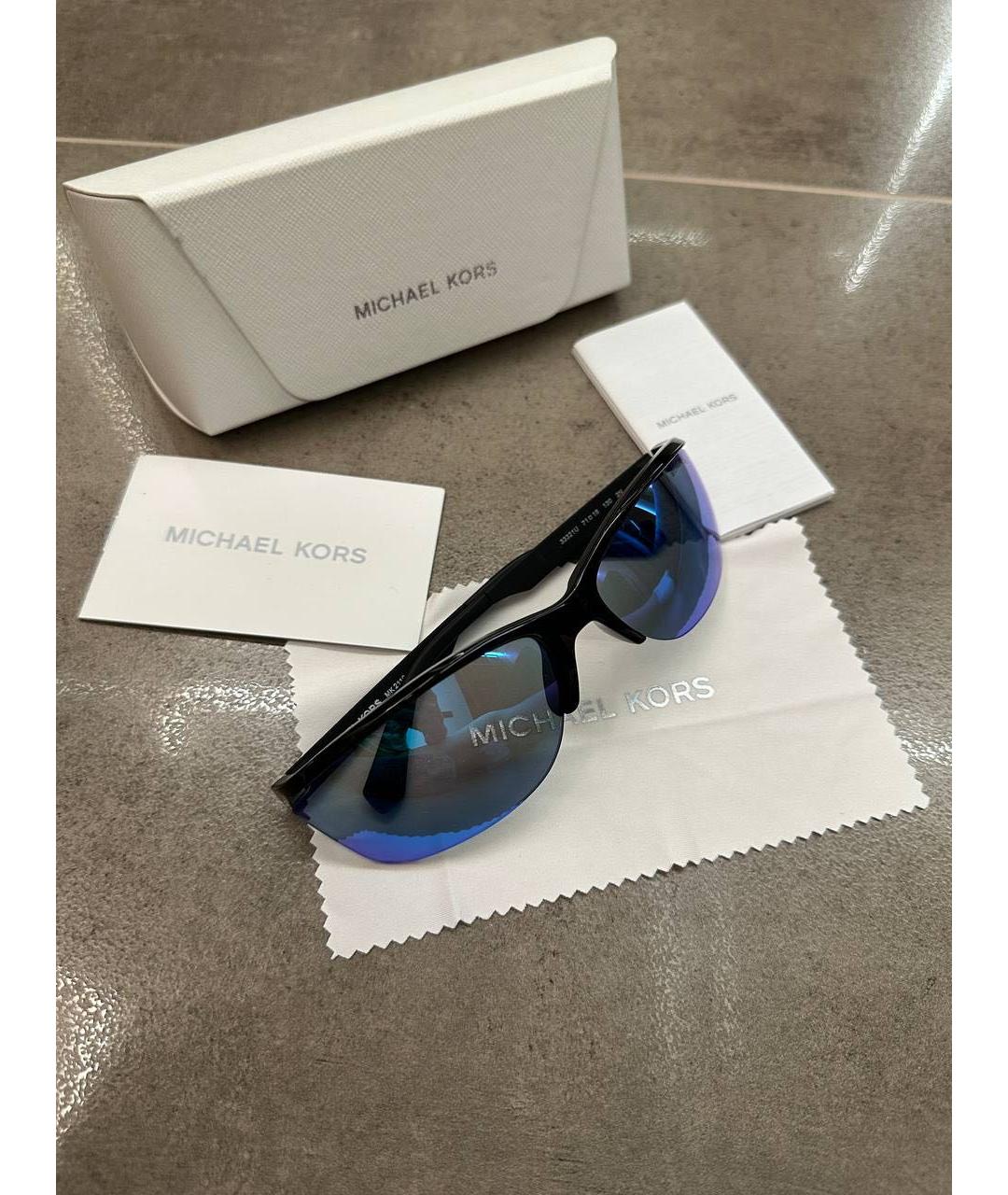 MICHAEL MICHAEL KORS Черные пластиковые солнцезащитные очки, фото 9
