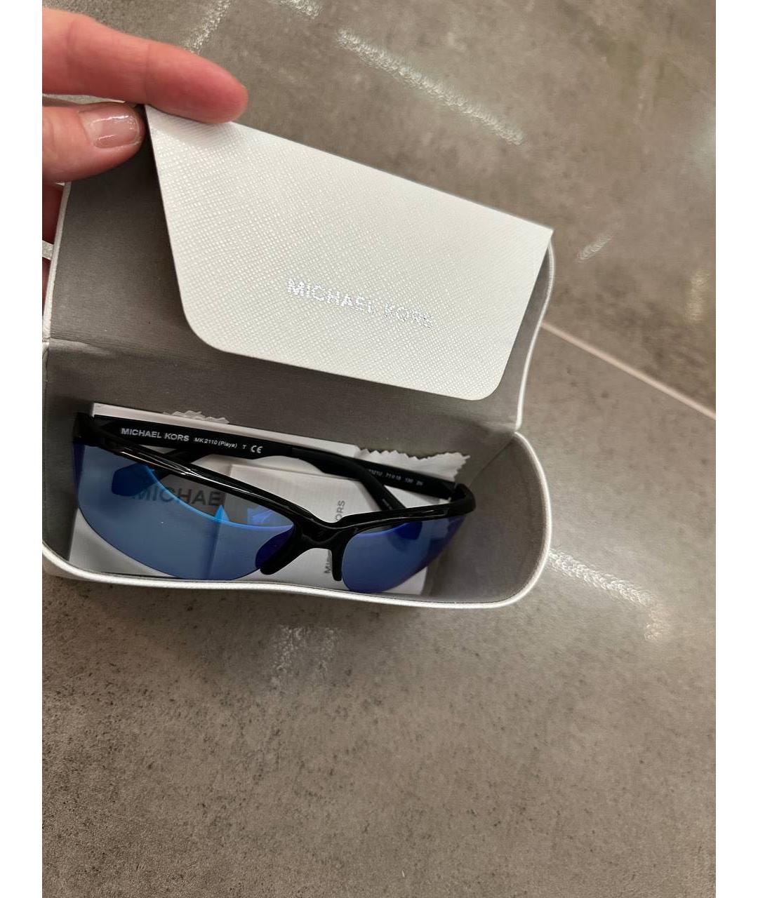 MICHAEL MICHAEL KORS Черные пластиковые солнцезащитные очки, фото 6