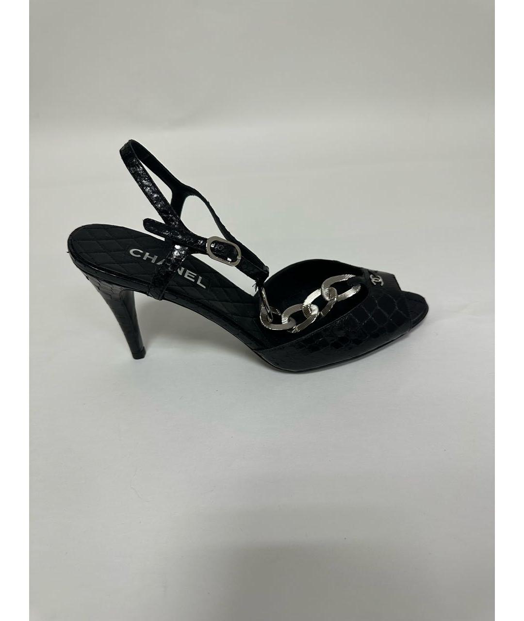 CHANEL Черные босоножки из экзотической кожи, фото 7
