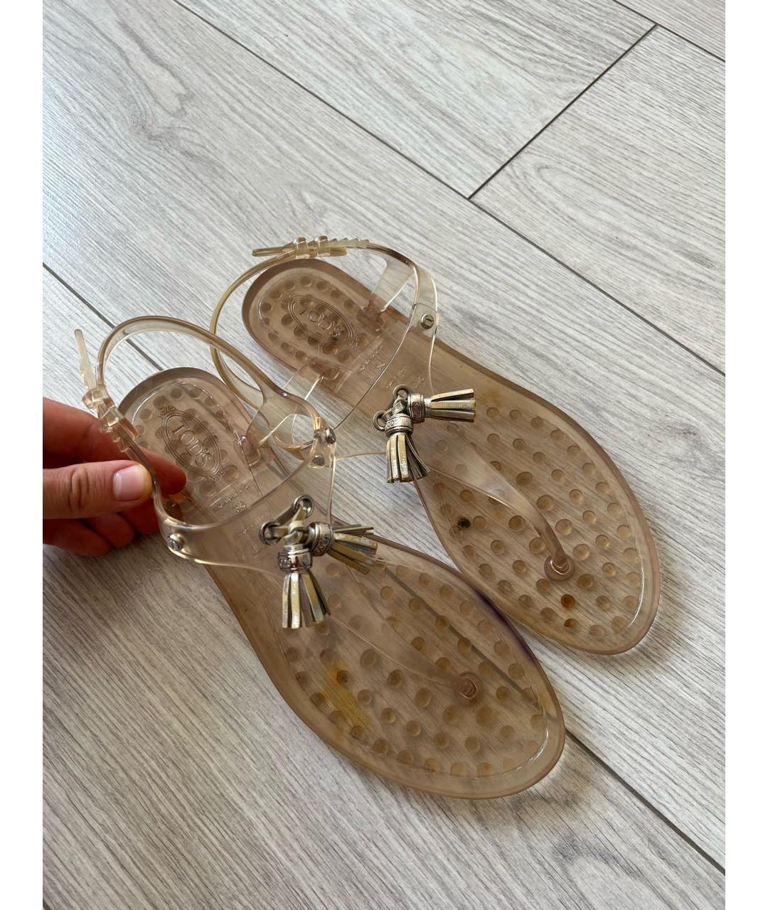 TOD'S Бежевые резиновые босоножки, фото 2