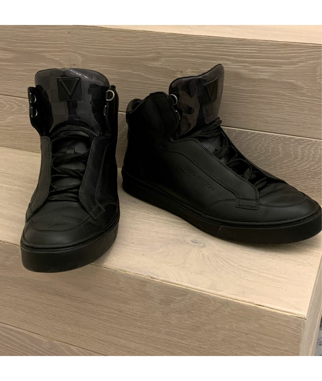 LOUIS VUITTON PRE-OWNED Черные кожаные высокие кроссовки / кеды, фото 2