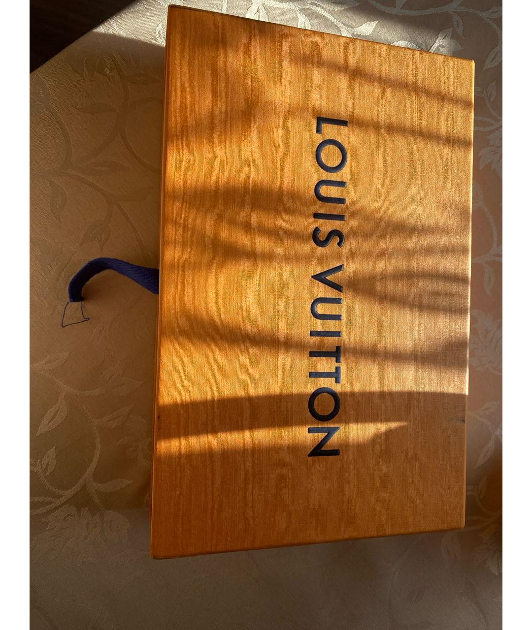 LOUIS VUITTON Бежевый кожаный кошелек, фото 5