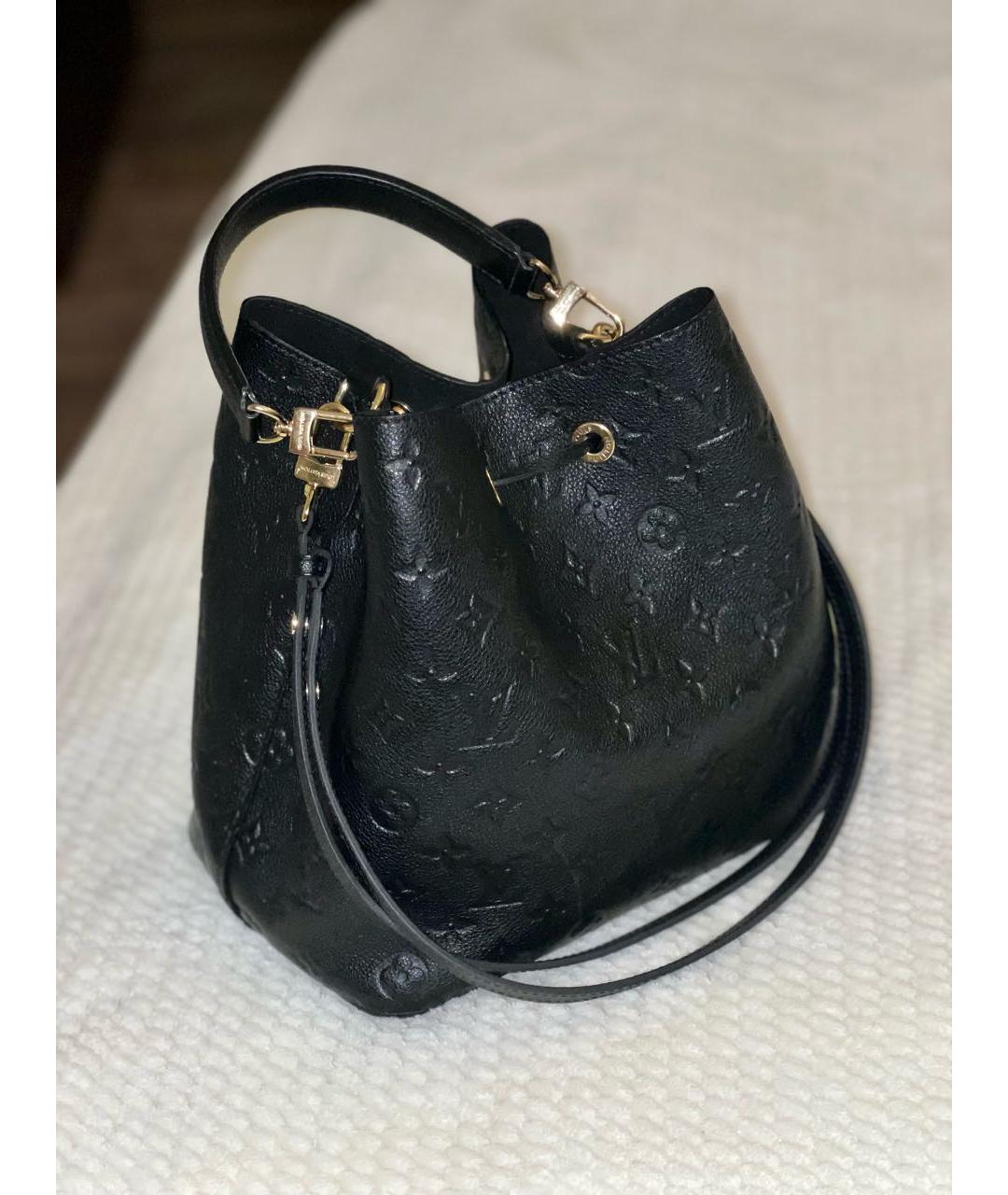 LOUIS VUITTON Черная кожаная сумка с короткими ручками, фото 2