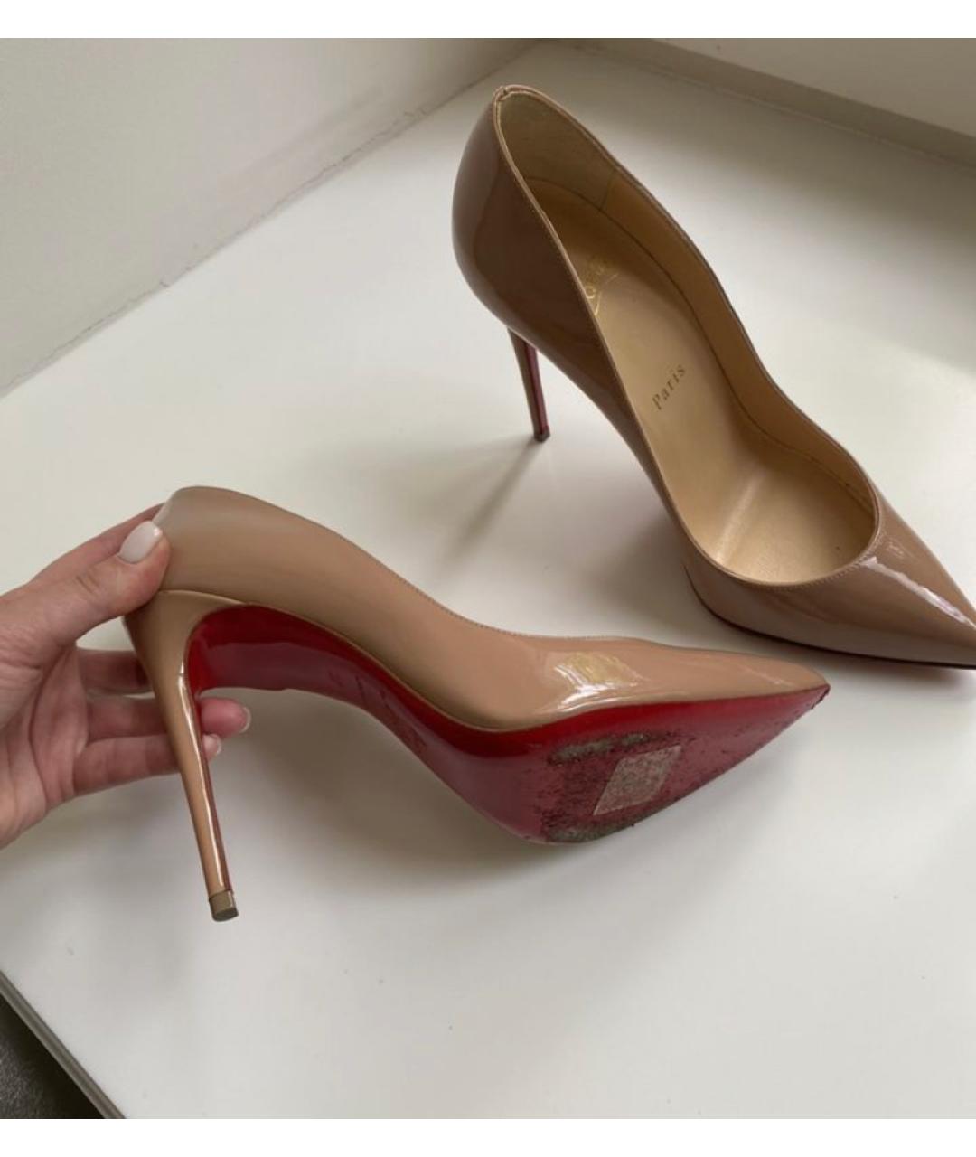 CHRISTIAN LOUBOUTIN Бежевые туфли из лакированной кожи, фото 3