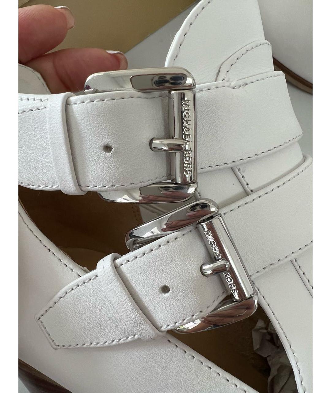 MICHAEL KORS Белые кожаные ботильоны, фото 7