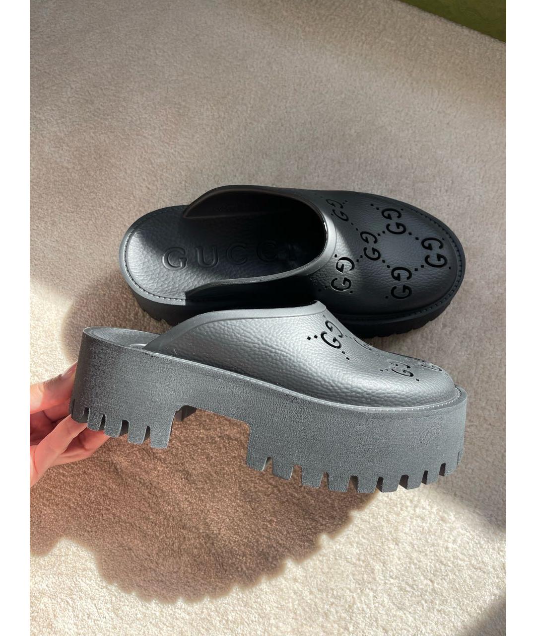 GUCCI Черные резиновые мюли, фото 3