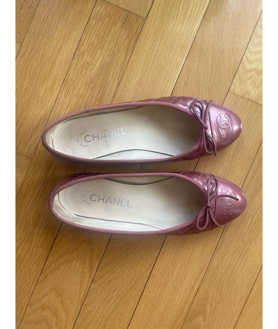 CHANEL PRE-OWNED Розовые балетки из лакированной кожи, фото 5