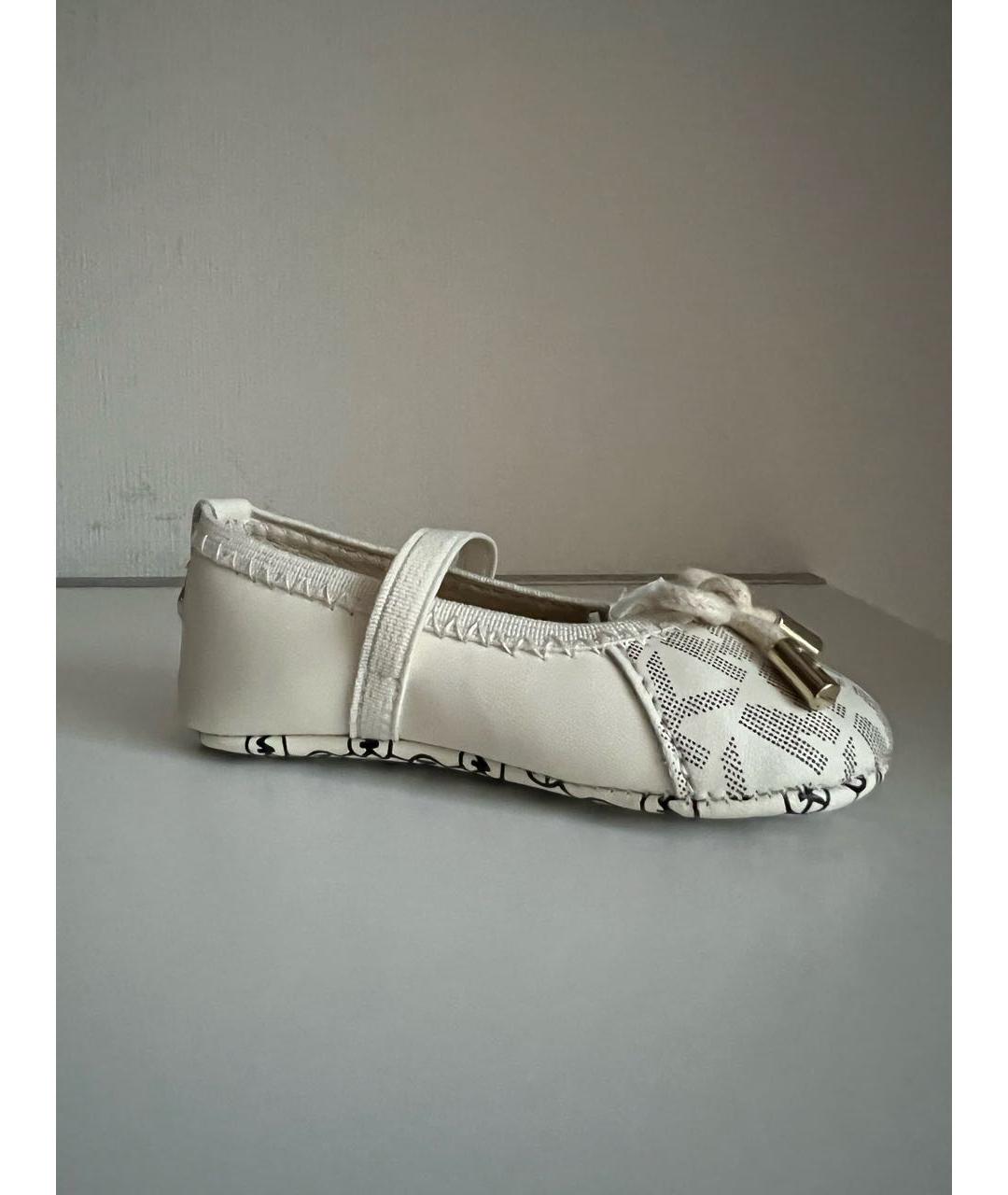 MICHAEL KORS KIDS Бежевые кожаные балетки и туфли, фото 9