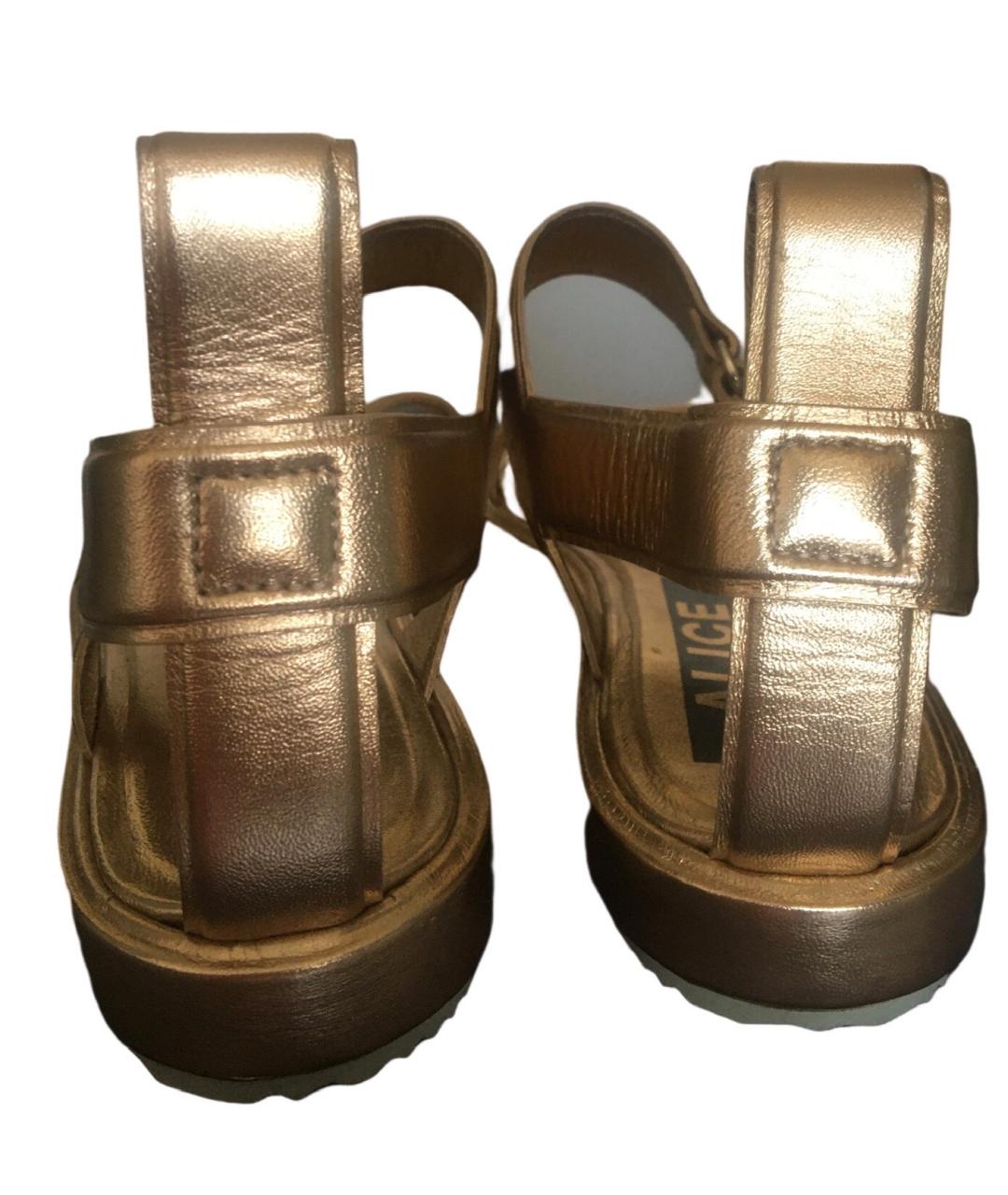 GOLDEN GOOSE DELUXE BRAND Золотые кожаные сандалии, фото 3