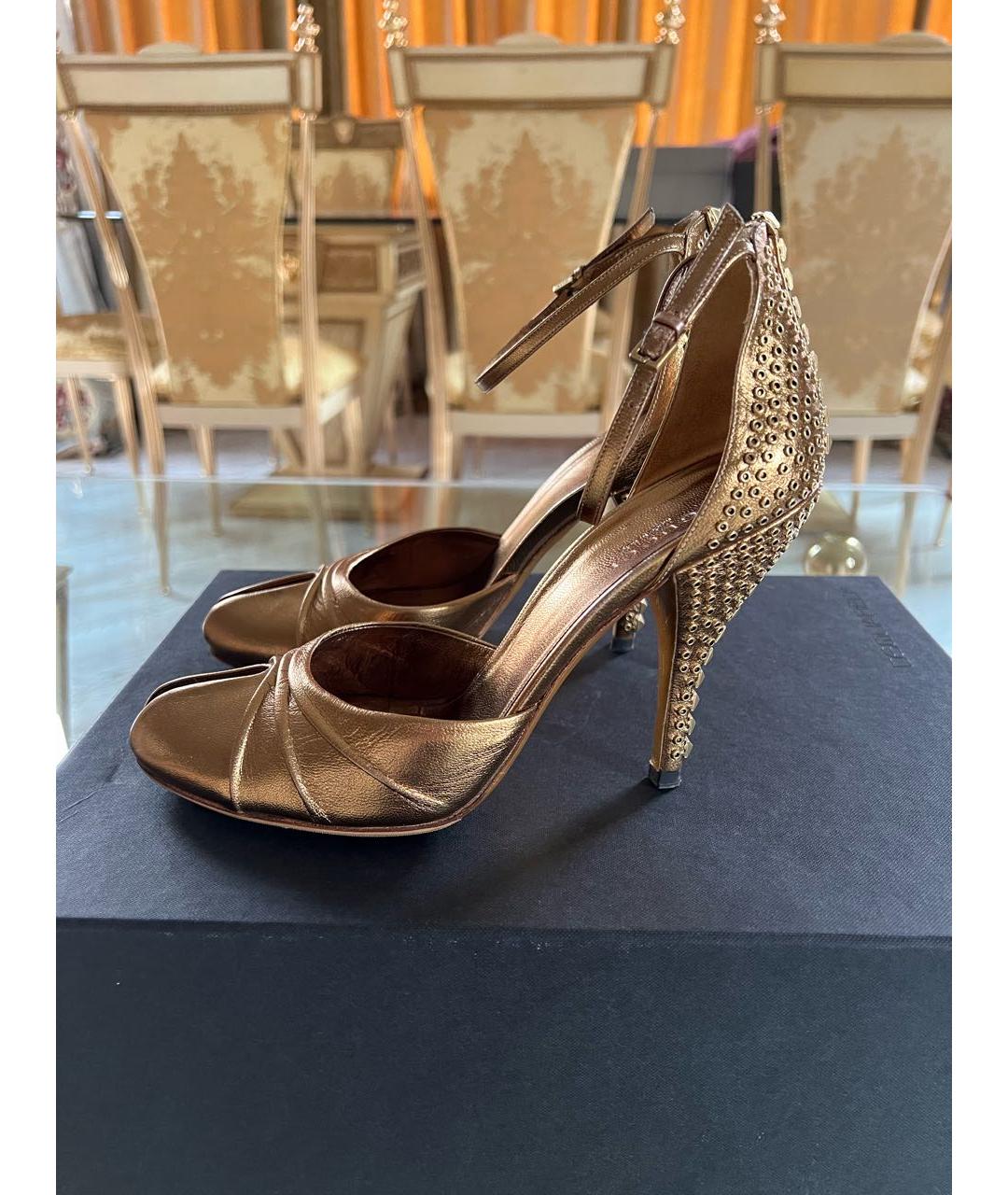 GUCCI Золотые кожаные босоножки, фото 6