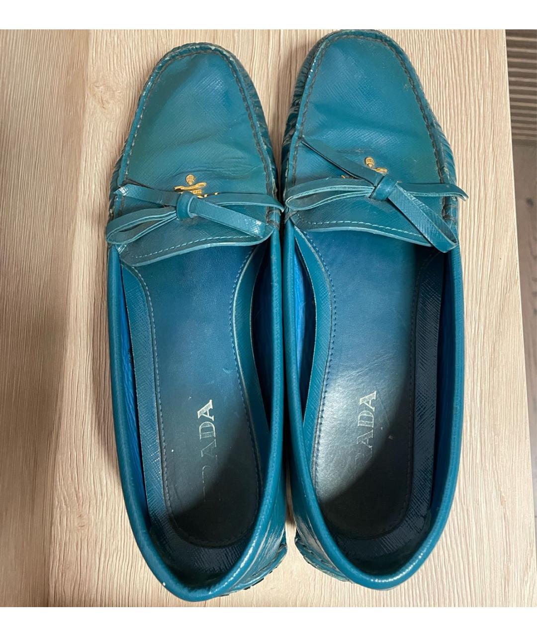 PRADA Бирюзовые мокасины из лакированной кожи, фото 2