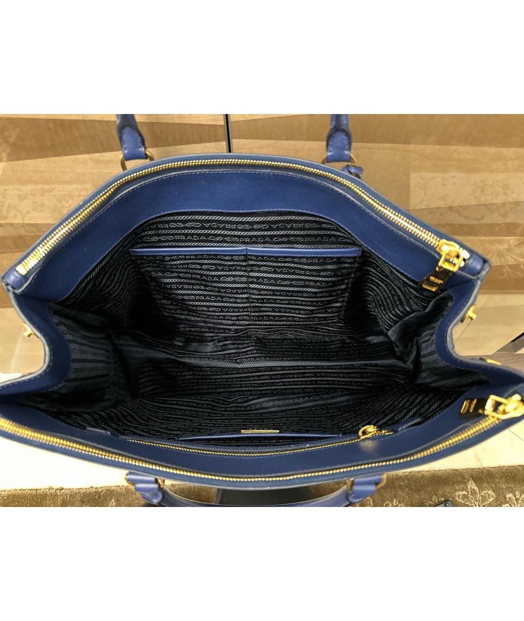 PRADA Темно-синяя кожаная сумка с короткими ручками, фото 4