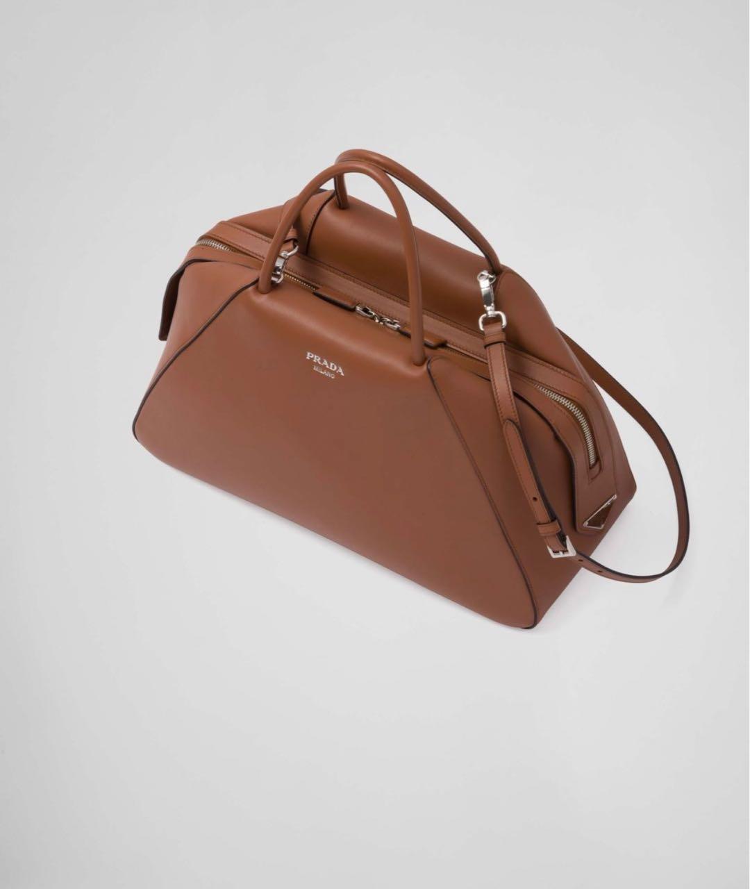 PRADA Горчичная кожаная сумка с короткими ручками Supernova для