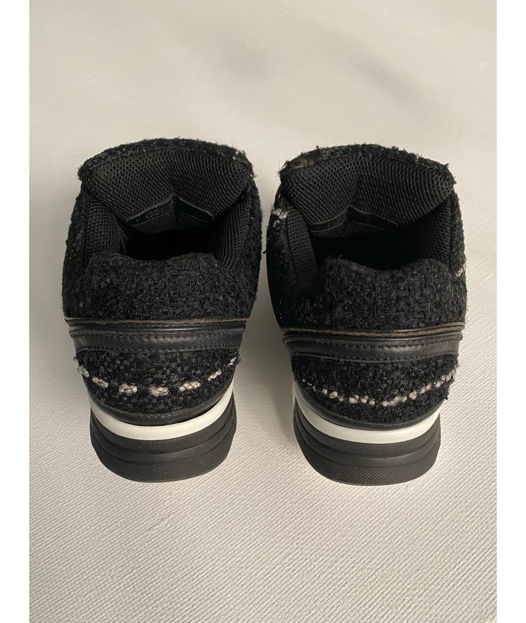 CHANEL PRE-OWNED Черные кожаные кроссовки, фото 4