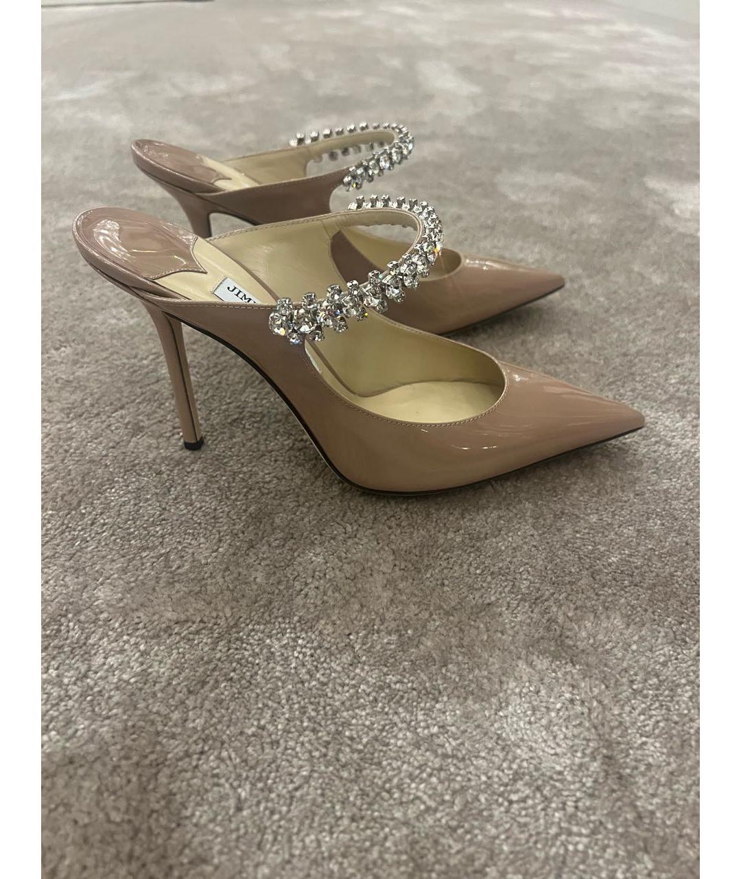 JIMMY CHOO Бежевые мюли из лакированной кожи, фото 3