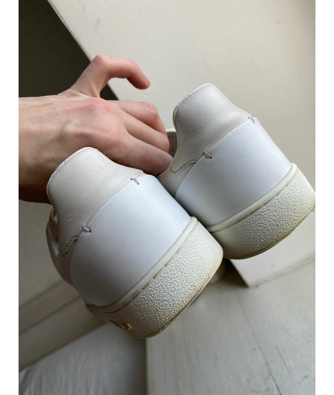 LOUIS VUITTON PRE-OWNED Белые кожаные кроссовки, фото 7