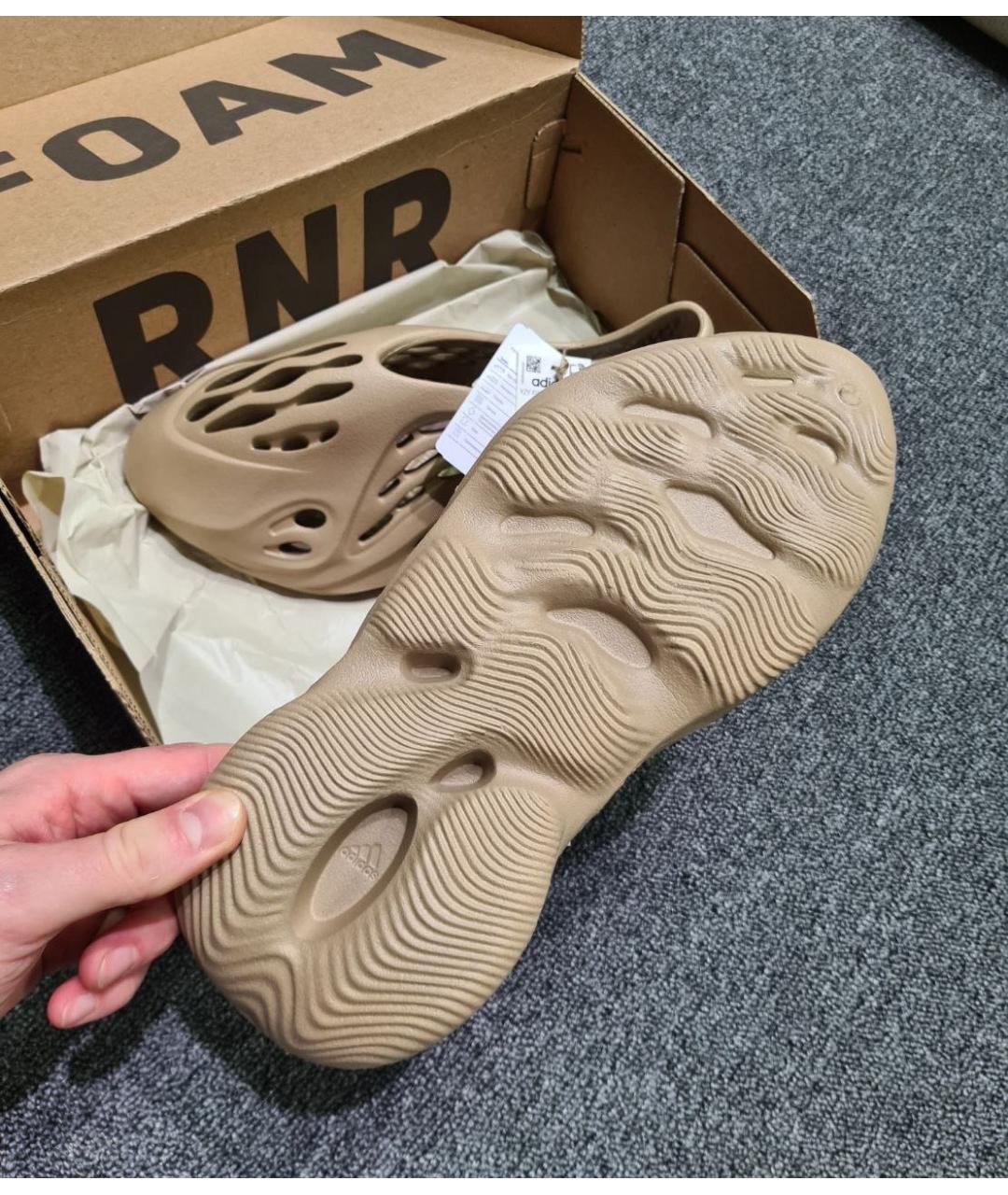 ADIDAS YEEZY Бежевые низкие кроссовки / кеды, фото 4