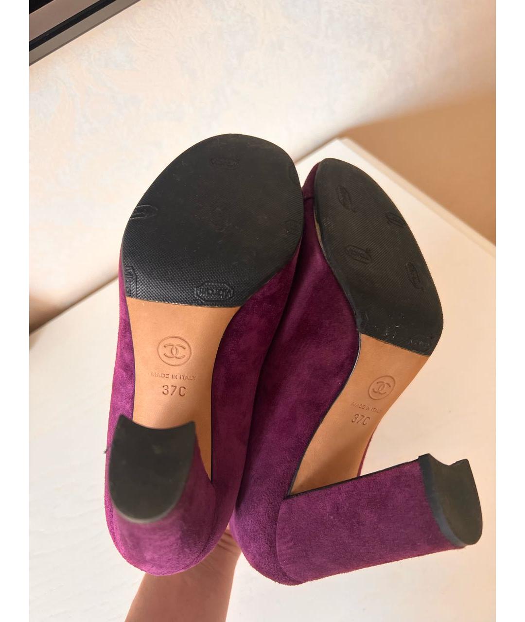 CHANEL PRE-OWNED Фиолетовые замшевые туфли, фото 5