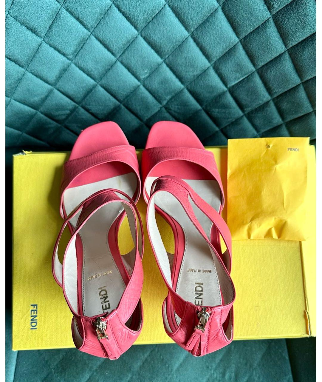 FENDI Коралловые кожаные босоножки, фото 3