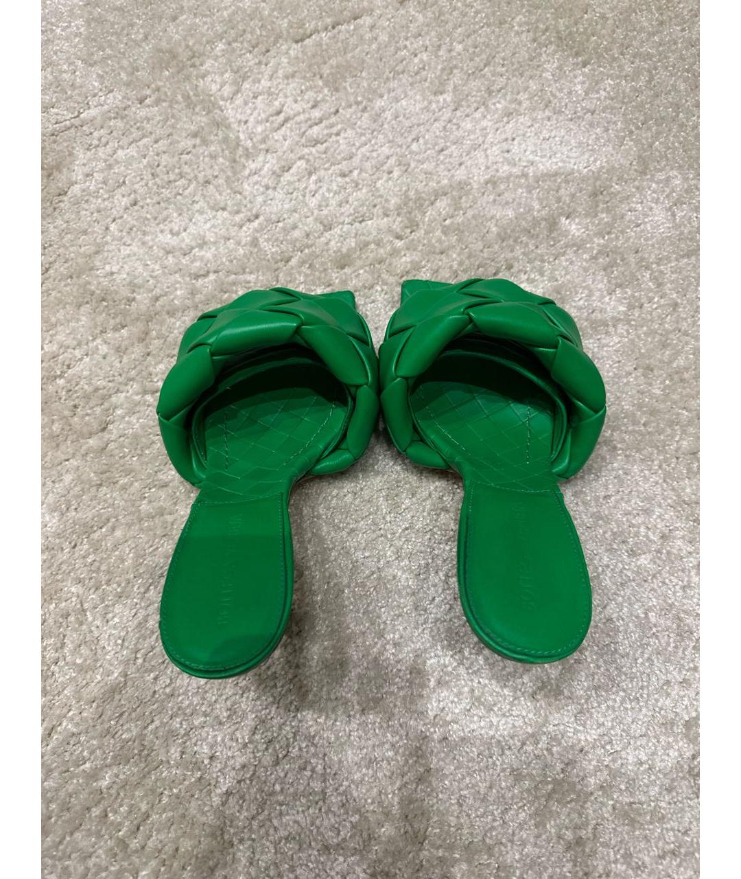 BOTTEGA VENETA Зеленые кожаные сандалии, фото 3