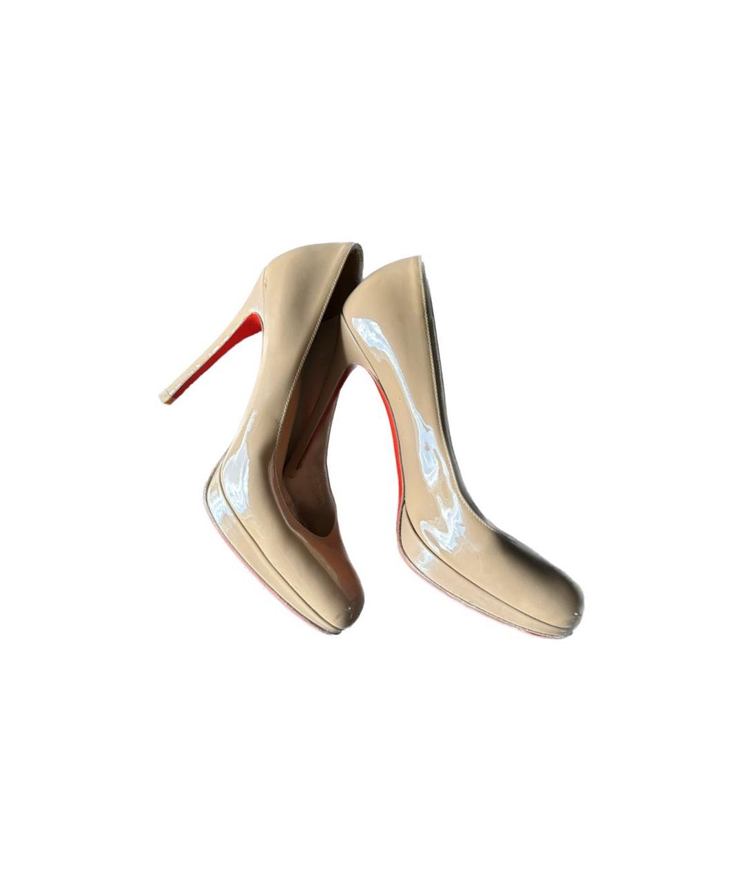 CHRISTIAN LOUBOUTIN Бежевые туфли из лакированной кожи, фото 5