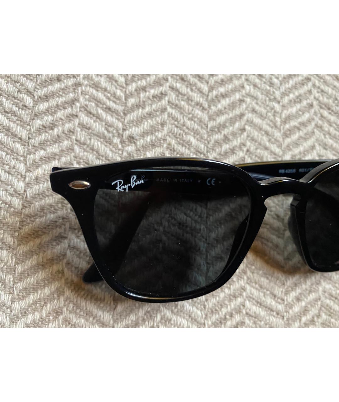 RAY BAN Черные пластиковые солнцезащитные очки, фото 3