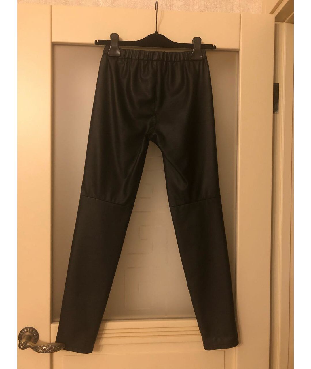 MICHAEL MICHAEL KORS Черные кожаные брюки узкие, фото 2