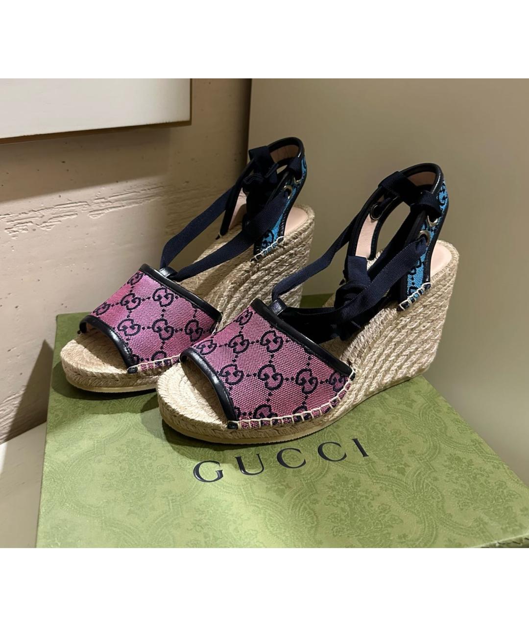 GUCCI Розовые текстильные босоножки, фото 3