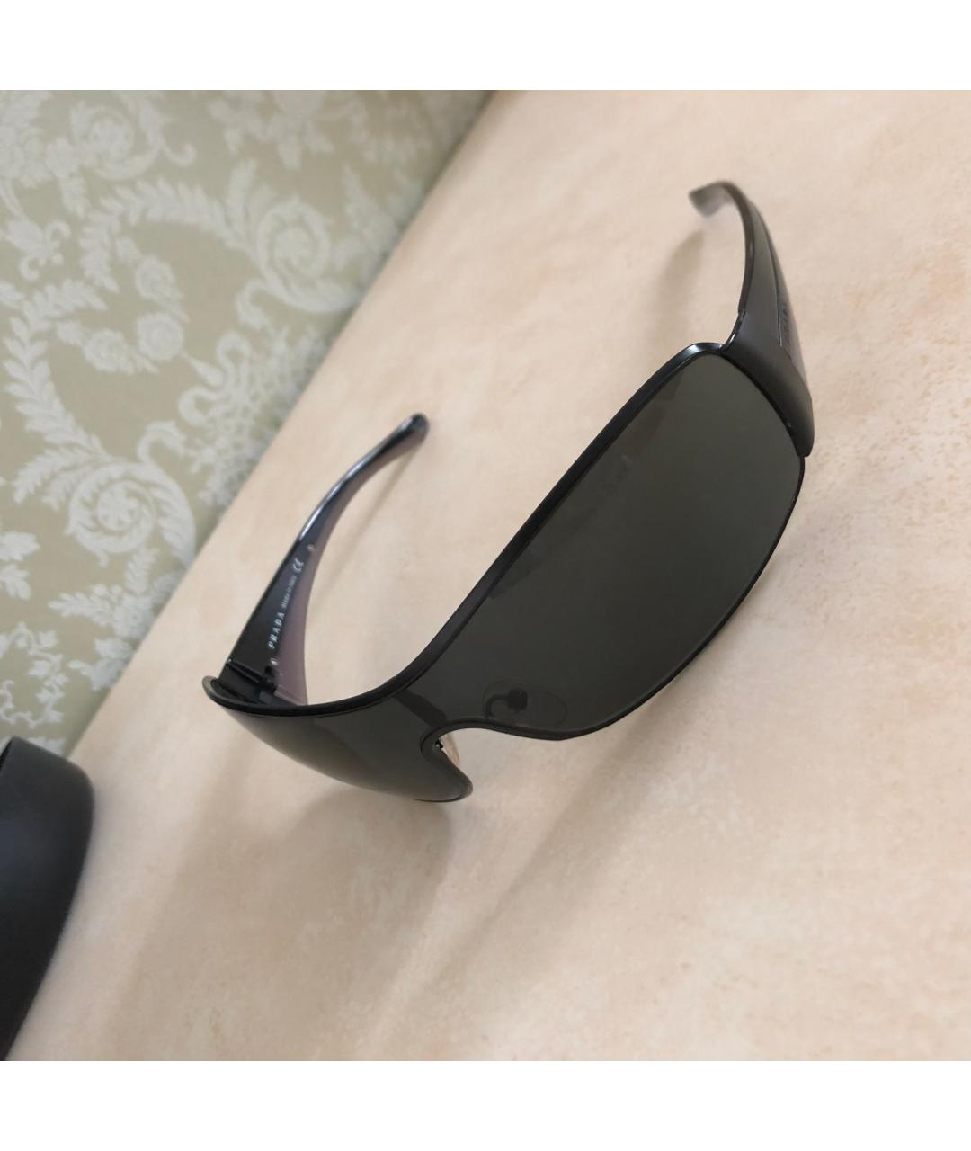 PRADA Черные солнцезащитные очки, фото 2