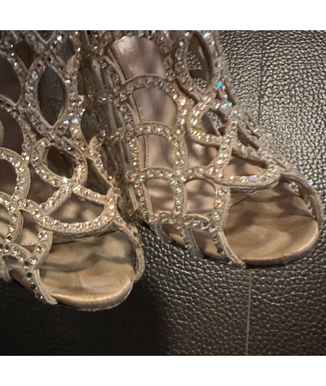 JIMMY CHOO Бежевые замшевые ботильоны, фото 4