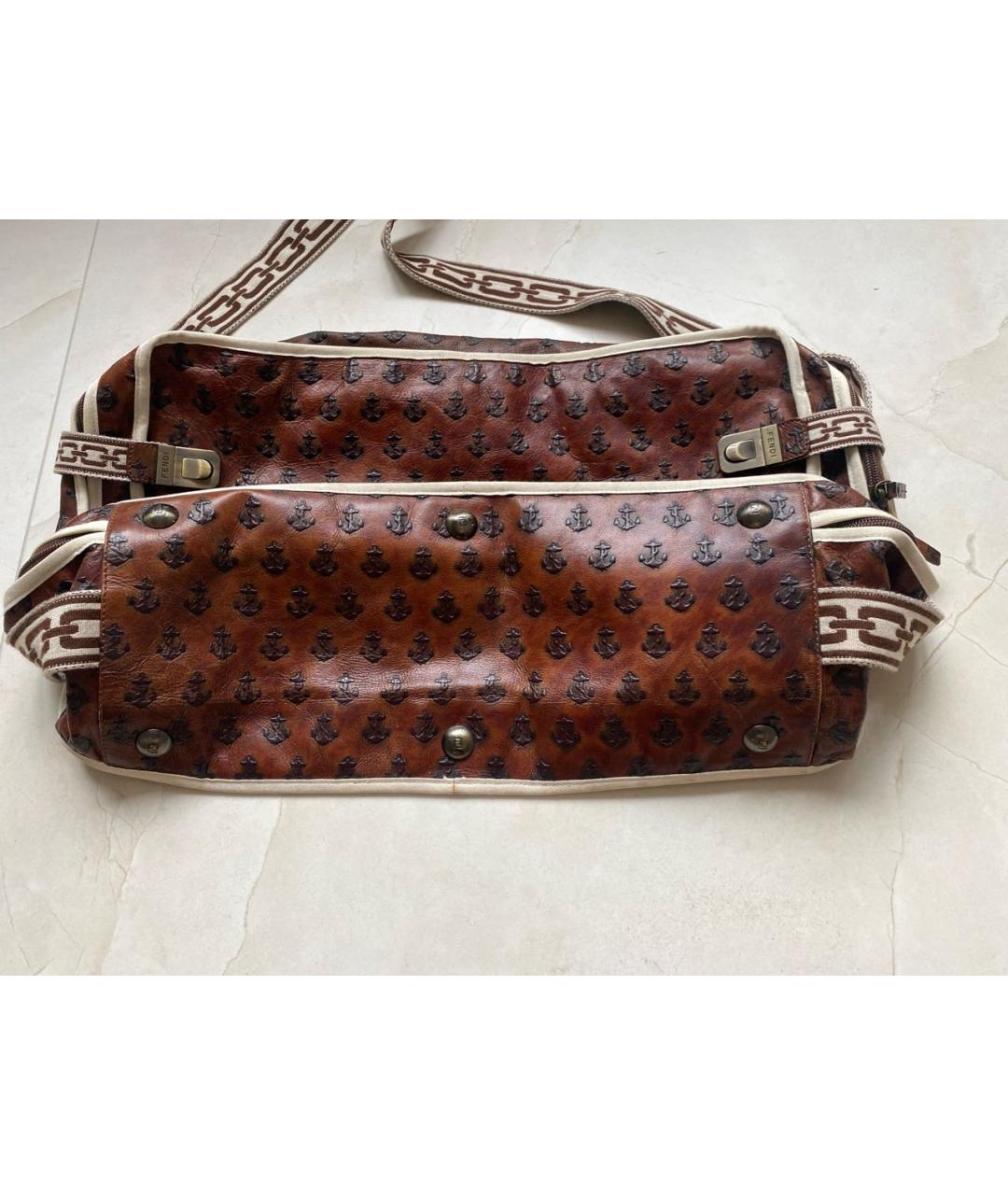 FENDI Коричневая кожаная дорожная/спортивная сумка, фото 3