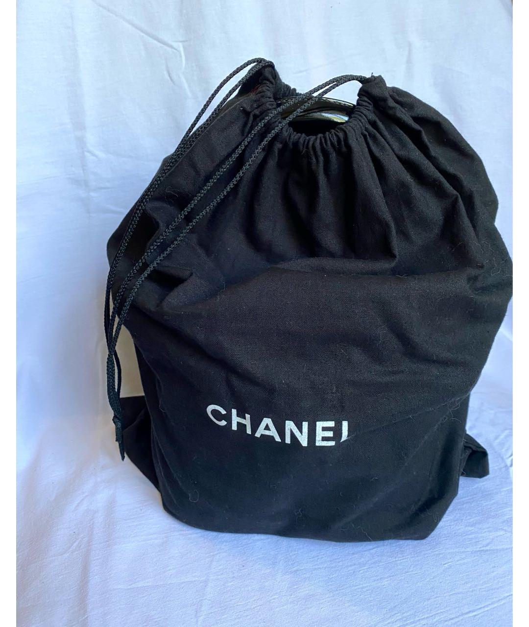 CHANEL PRE-OWNED Черная сумка с короткими ручками из лакированной кожи, фото 5