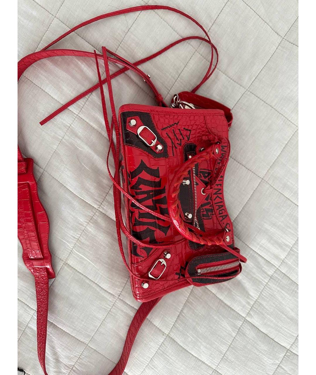BALENCIAGA Красная сумка с короткими ручками из экзотической кожи, фото 6
